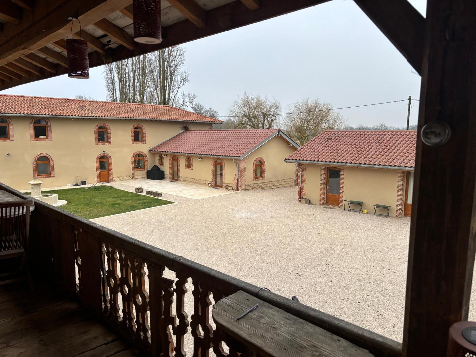 Bed and Breakfast Le Domaine Du Pin Châtillon-sur-Chalaronne Exterior foto